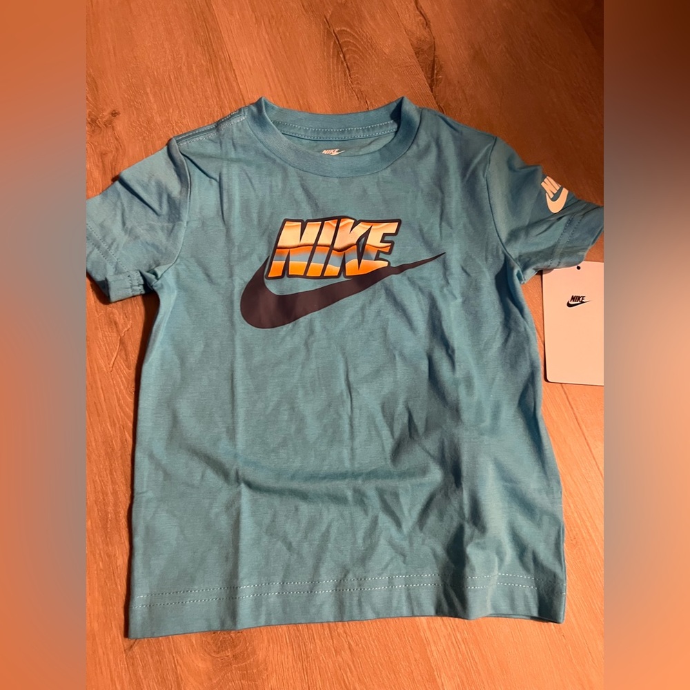 The Nike Tee: Brand New!